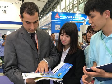 潛心研發多奇思，市場潮頭優勢顯 ——廣州海獅潛心產品研發帶來塑膠市場新氣象