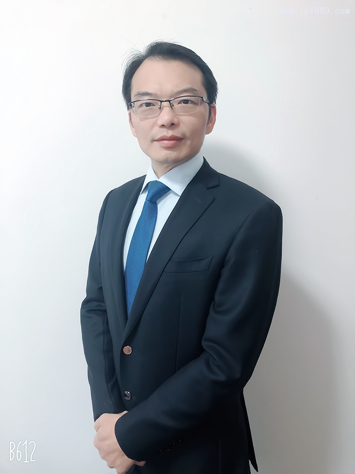 上?？藙谒宫敺茩C械有限公司華東大區銷售經理許金明